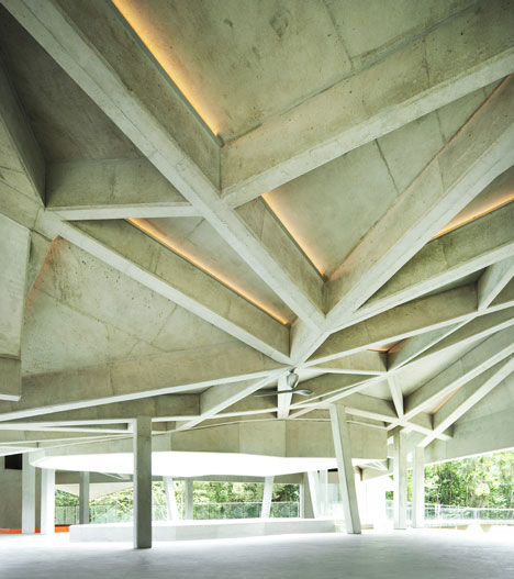 Dezeen_Stamp-House-by-Charles-Wright_5