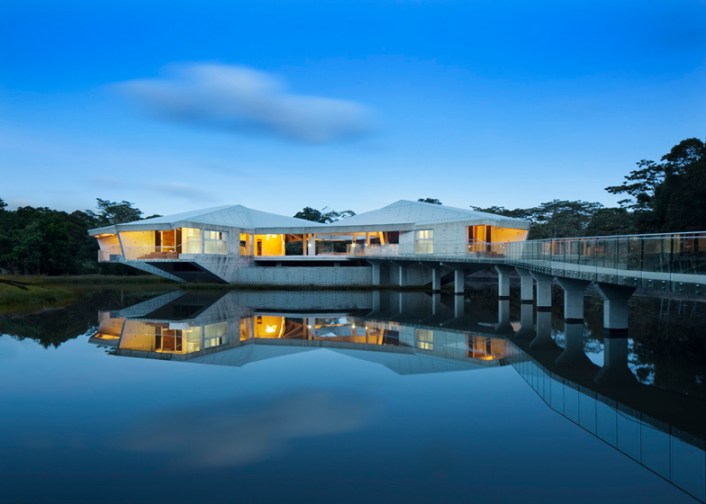 Dezeen_Stamp-House-by-Charles-Wright_ss_1