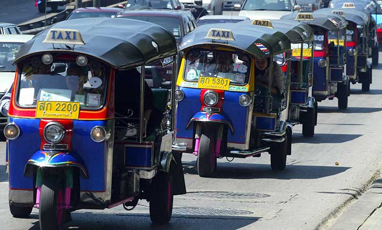 tuk-tuk