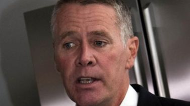 New South Wales Deputy Premier Andrew Stoner visited the Electrolux factory in Orange and announced there would be financial assistance for businesses in the region to create more jobs.