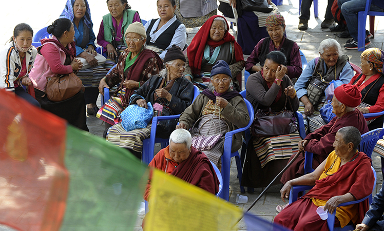 Relatives of Mount Everest avalanche victims wait for the mortal remains of their loved ones. Picture: Getty