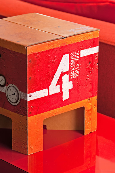 08-Dutch-Design-Chair---heavymetal