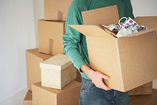 mon_shutterstock_300514_movinghouse