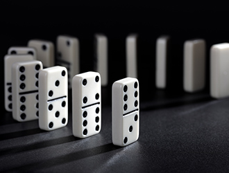 newdaily_180514_dominoes