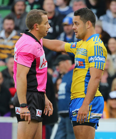 Jarryd Hayne speaks with referee Ben Cummins after Chris Sandow was sent to the sin-bin. Photo: Getty