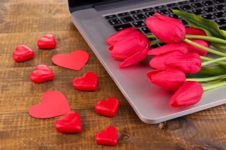 newdaily_250614_onlinedating3