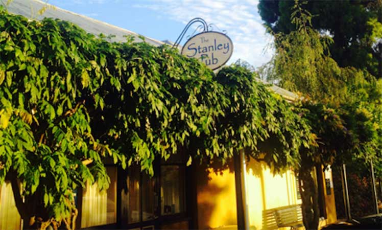 03-Stanley-Pub,-Stanley-VIC-