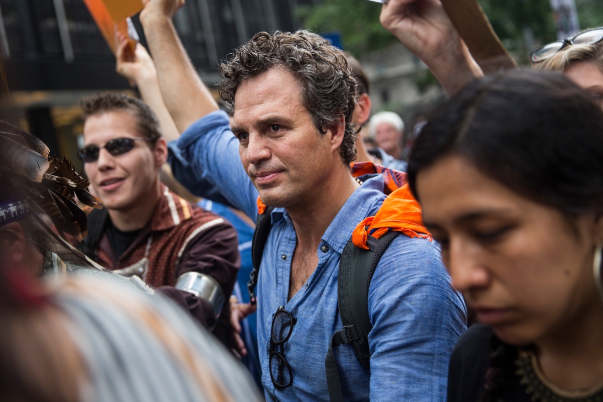 Actor Mark Ruffalo urging Americans to unit to oppose Trump's "harmful policies". Photo: Getty