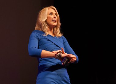 Tracey Spicer
