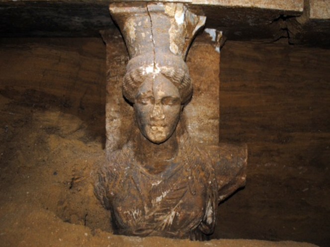 alexander statues greece