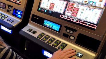Pokies player