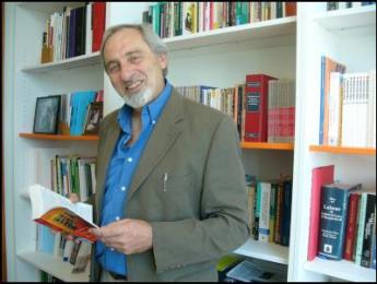 Professor Ray Markey