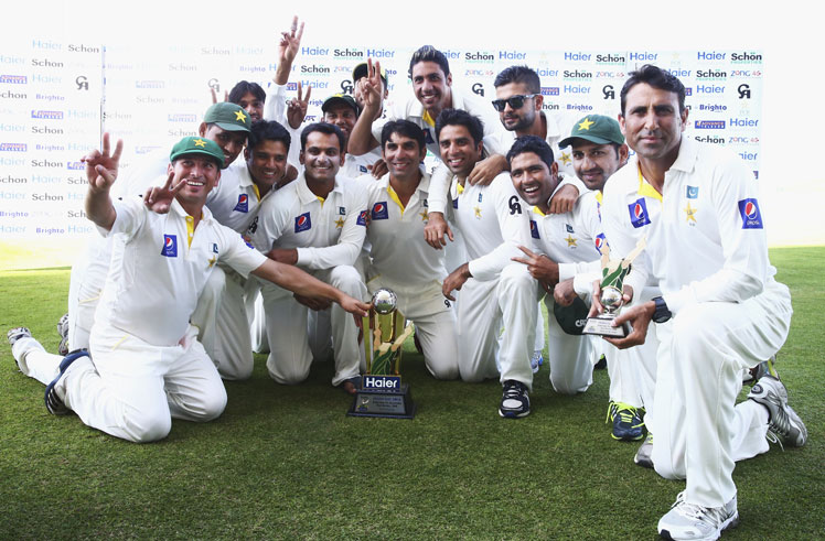 The unsung Pakistani side celebrates its thumping series win over the Australians. Photo: Getty