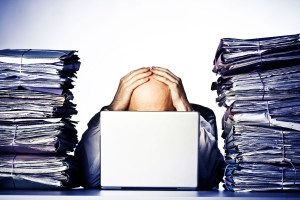 mon_shutterstock_171213_desk