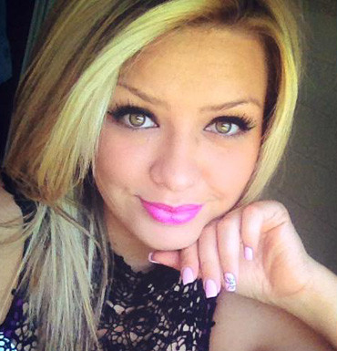 Stacey Eden defended Muslim woman's choice to wear head scarf.