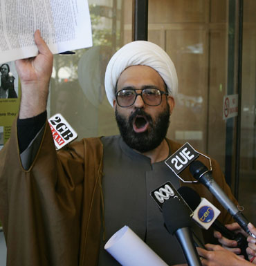 Gunman Man Haron Monis will be examined.