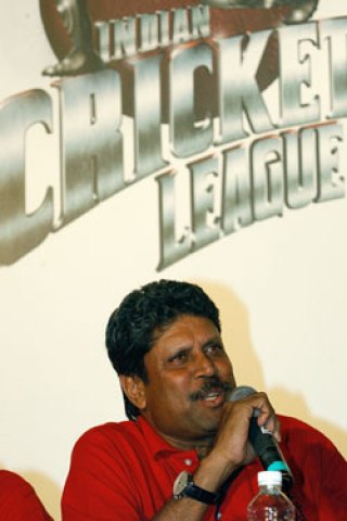 Chairman of the ill-fated ICL, Kapil Dev, speaks. Photo: Getty