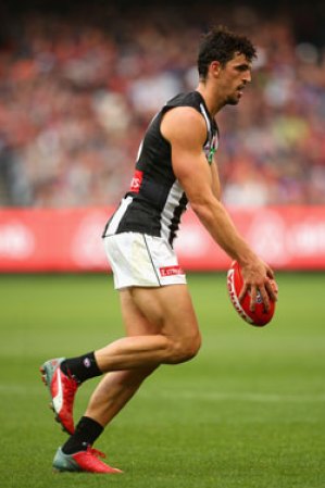Silky smooth: Pendlebury rarely makes errors with the football. Photo: Getty