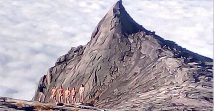 Another photo of the alleged tourists.