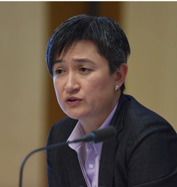 Ms Wong says the PM is acting "irresponsibly". 
