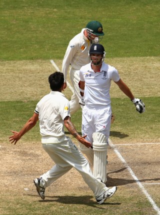 Mitchell Johnson sledging celebrating jimmy anderson