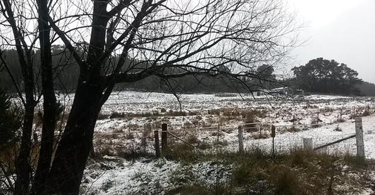 Wintry landscape on the Great Western Highway between Lithgow and Bathurst, NSW.