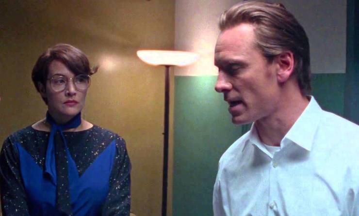 Kate Winslet plays Joanna Hoffman.