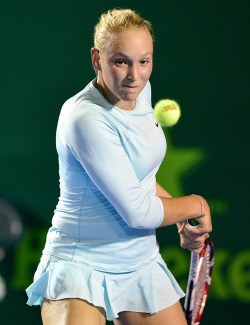 epa04151984 Croatian Donna Vekic returns a ball to Czech Karolina Pliskova during the third day of the Monterrey Tennis Open in Monterrey, Mexico, 02 April 2014. EPA/Miguel Sierra