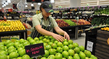 supermarket worker