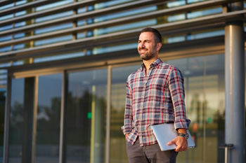 Money won't make you as happy as working a job you love. Photo: Shutterstock