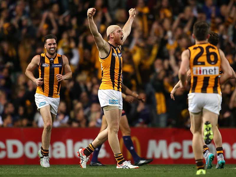 Outgoing captain Luke Hodge says "Rough" is the right man to lead the club in 2017.