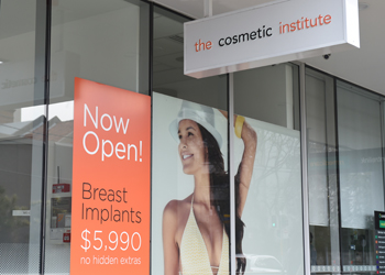 Several women have suffered serious complications in surgery clinics. Photo: AAP