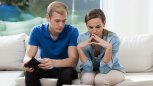 worried-couple