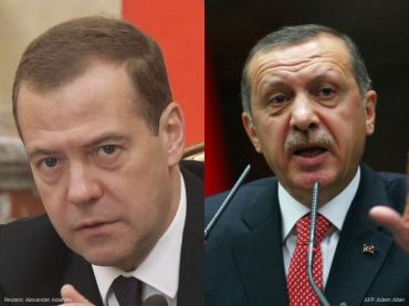 Tensions between Dmitry Medvedev (L) and Recep Tayyip Erdogan are rising.