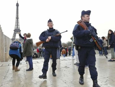 paris attacks police patrol