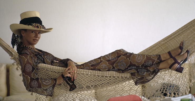 This Christmas, channel a Slim Aarons photo. Photo: Getty