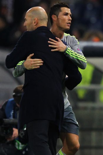 Ronaldo and his new boss, Real Madrid coach Zinedine Zidane. Photo: Getty