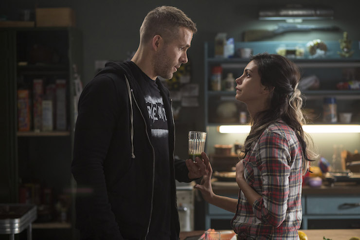 Deadpool (Ryan Reynolds) and his girlfriend Vanessa (Morena Baccarin) before his transformation.