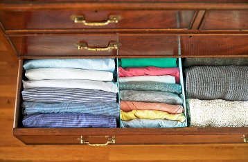 Clothing is more visible and easier to reach when stacked this way. Photo: YouTube