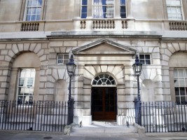 murdoch and hall marry