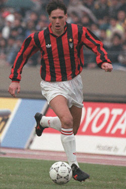 van basten milan