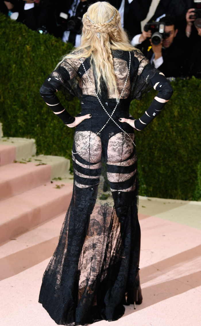 "Manus x Machina: Fashion In An Age Of Technology" Costume Institute Gala - Arrivals