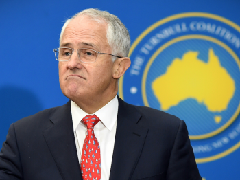 Turnbull visits Lilley AAP