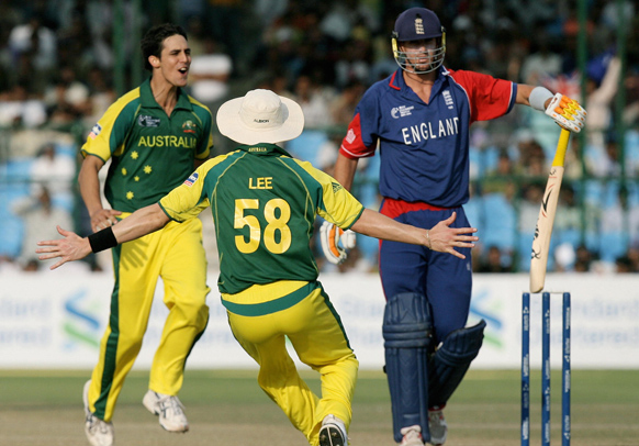 mitchell johnson kevin pietersen