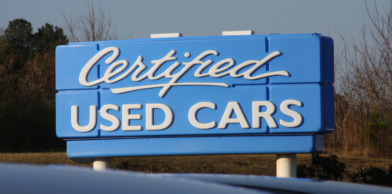 used-cars-sign