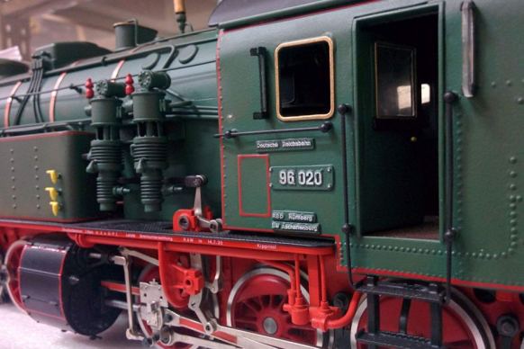 A Bockholt model of a JA Maffei Munchen 96 class freight locomotive.