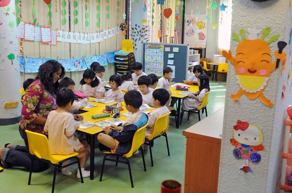 Australian education standards falling