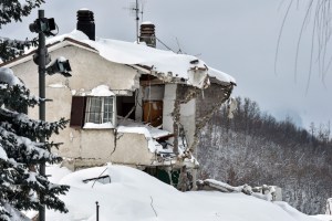 Italy earthquakes avalanche