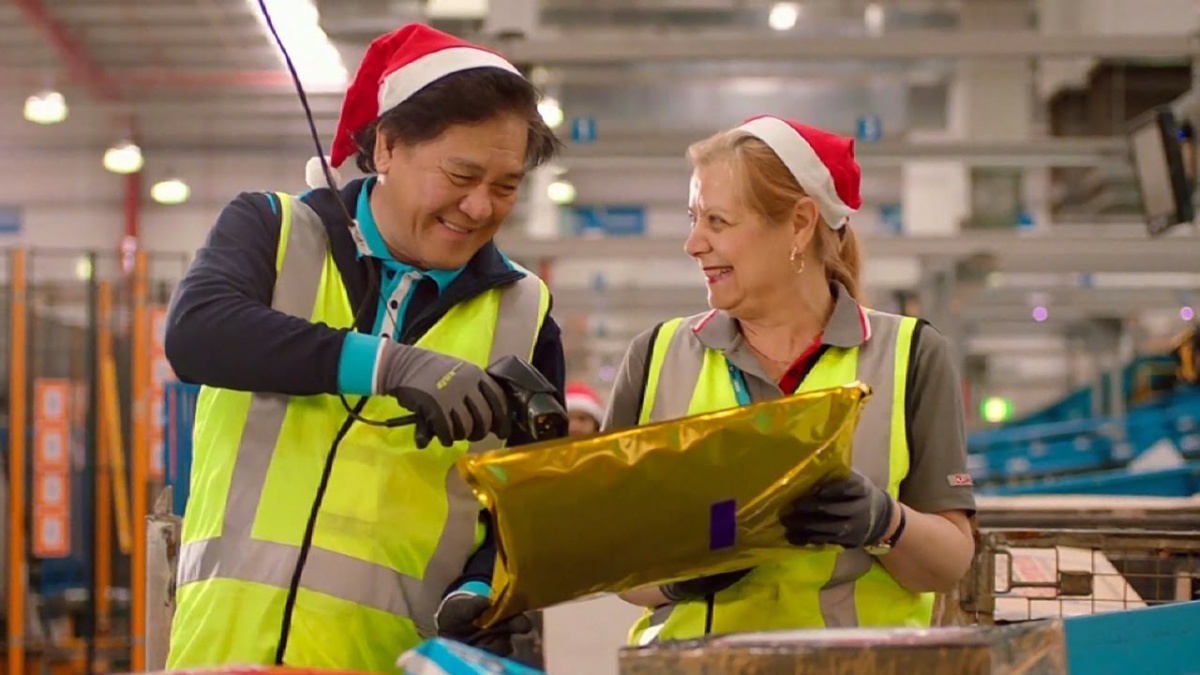Australia post workers