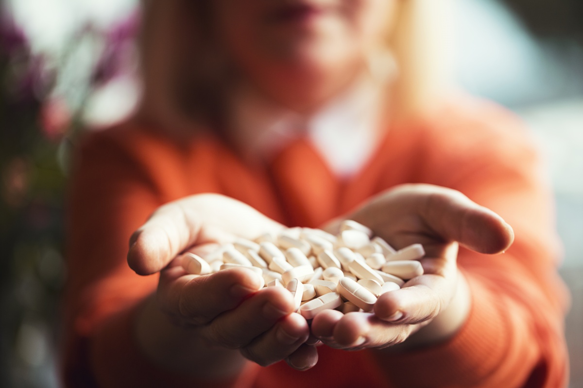 hands tablets